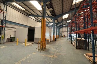 London Rd, Thrupp for lease Interior Photo- Image 2 of 5