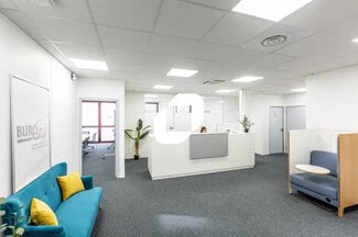 Plus de détails pour 99 Rue Pereire, Saint-Germain-en-Laye - Bureau à louer