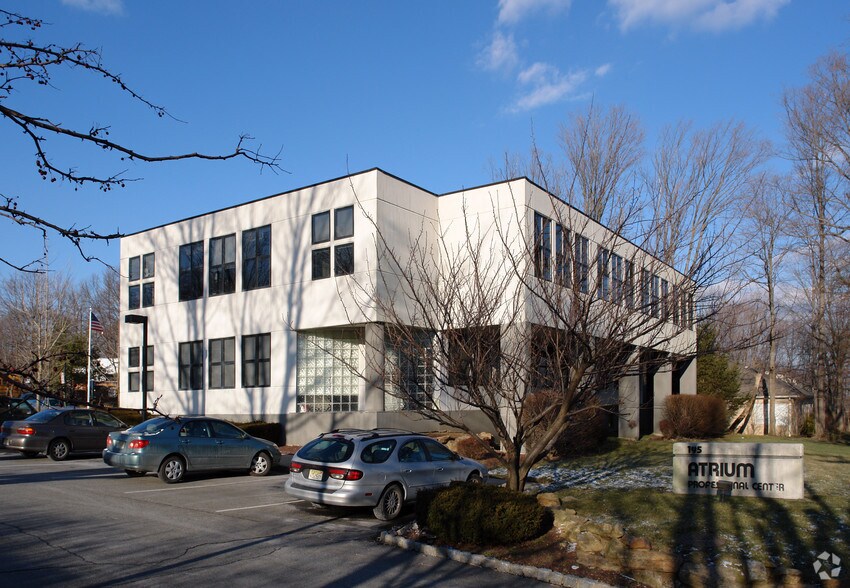 195 Route 46, Mine Hill, NJ à louer - Photo du bâtiment - Image 3 de 17