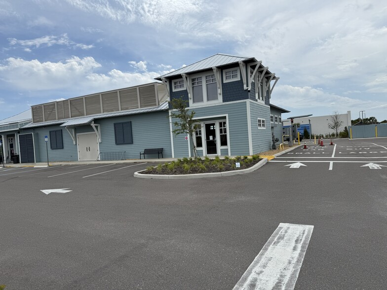 335 Beachfront Dr, Saint Johns, FL for lease - Building Photo - Image 1 of 10