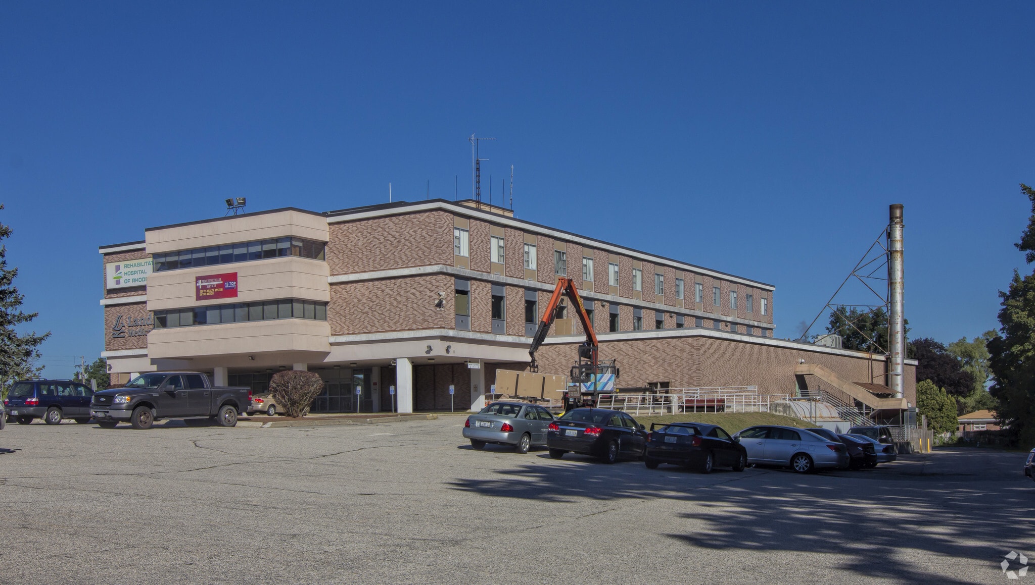 116 Eddie Dowling Hwy, North Smithfield, RI for sale Primary Photo- Image 1 of 12