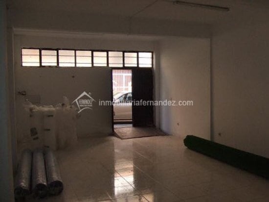 Retail in Cáceres, Cáceres for lease - Building Photo - Image 2 of 6