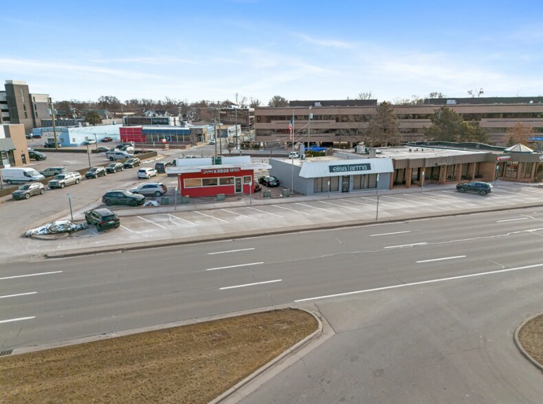 34164-34168 Woodward Ave, Birmingham, MI à vendre - Photo du bâtiment - Image 3 de 4