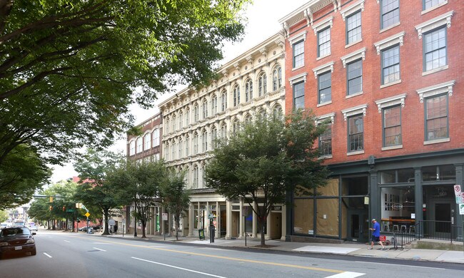 Plus de détails pour 1209 E Main St, Richmond, VA - Commerce de détail à louer