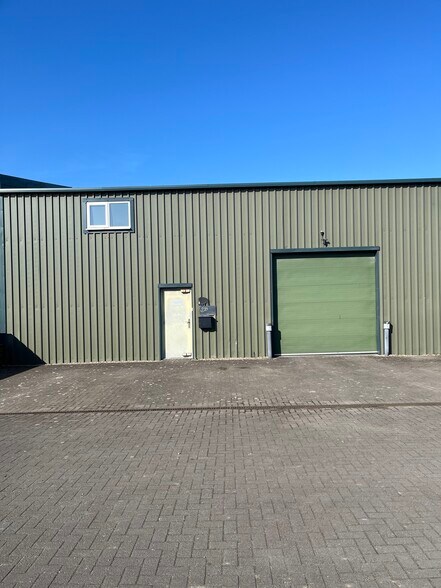 Fauld Ln, Tutbury à louer - Photo du bâtiment - Image 2 de 3