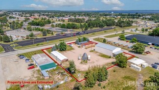 Plus de détails pour 2601 Danforth Rd, Escanaba, MI - Vente au détail à vendre