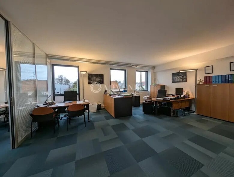 Office in Geispolsheim for lease - Interior Photo - Image 2 of 9