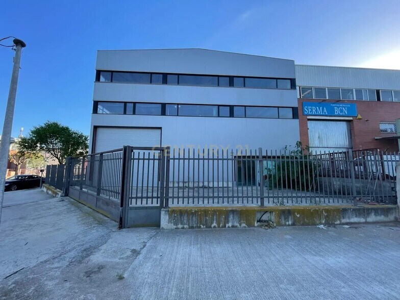 Industriel dans Sant Llorenç d'Hortons, Barcelona à louer - Photo du bâtiment - Image 2 de 32