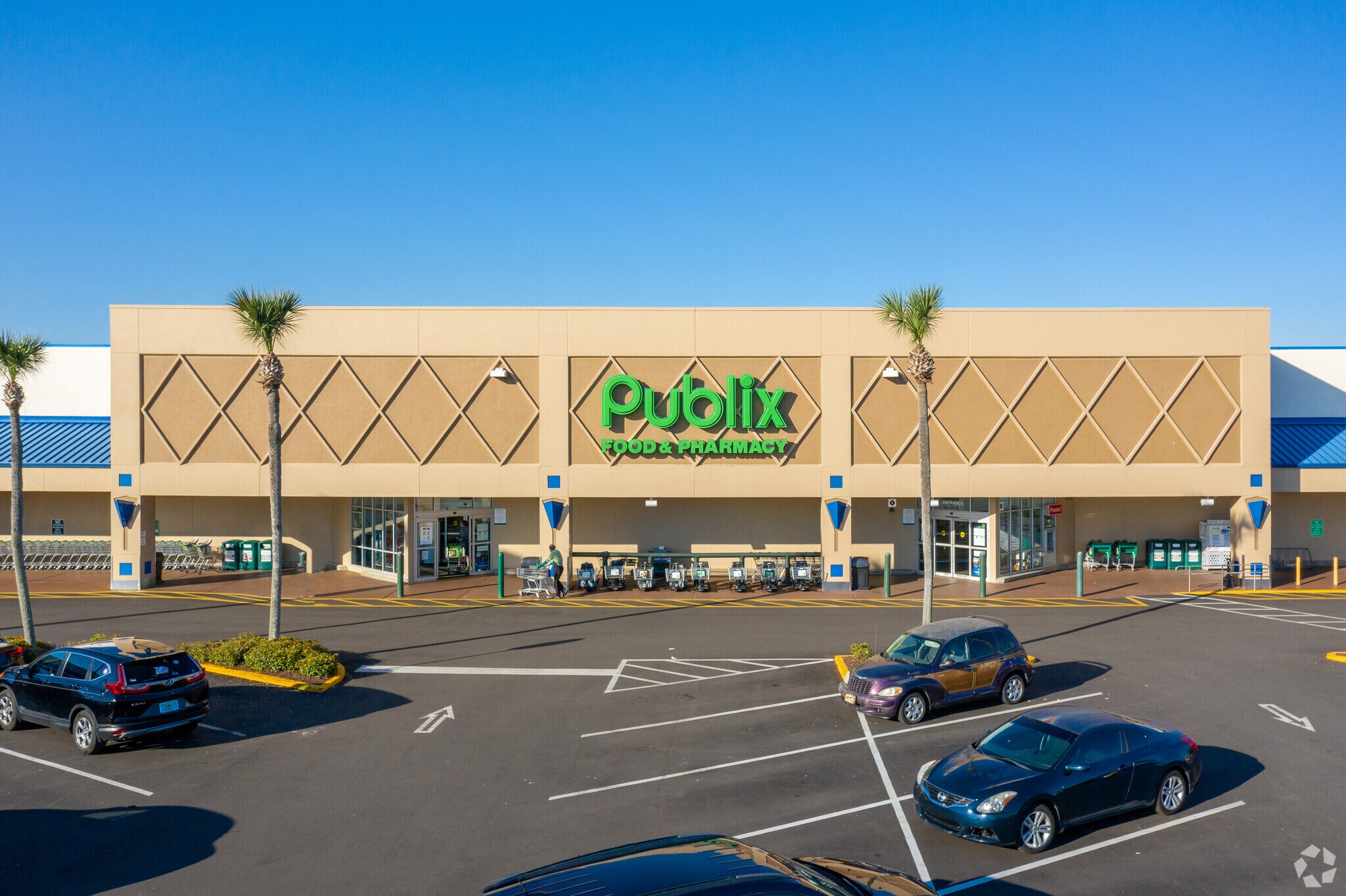 2400 S Ridgewood Ave, South Daytona, FL à louer Photo du bâtiment- Image 1 de 14