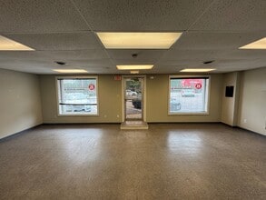 383 Central Ave, Dover, NH for lease Interior Photo- Image 1 of 7