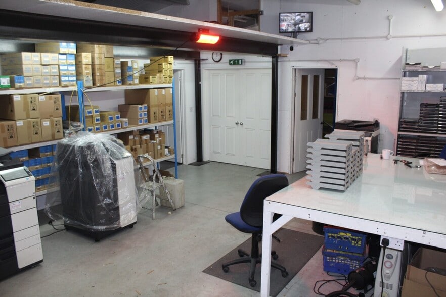 Shalford Rd, Rayne for lease - Interior Photo - Image 2 of 8