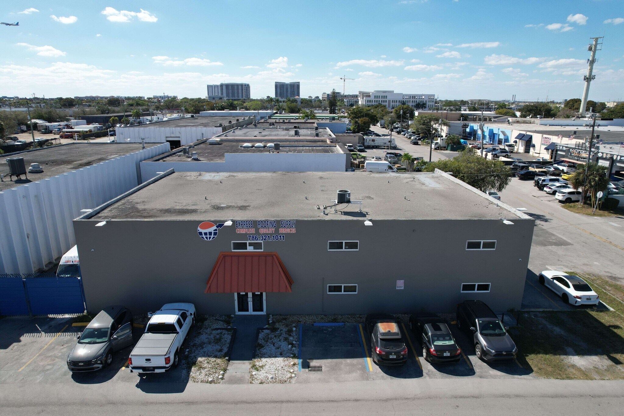 5280 NW 77th Ct, Doral, FL à louer Photo principale- Image 1 de 16
