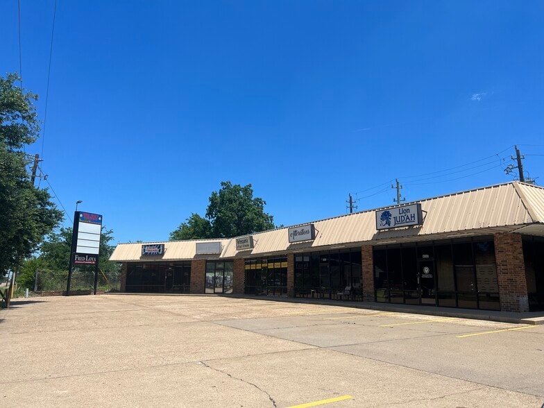 4307 Red Bluff Rd, Pasadena, TX à louer - Photo du bâtiment - Image 1 de 7