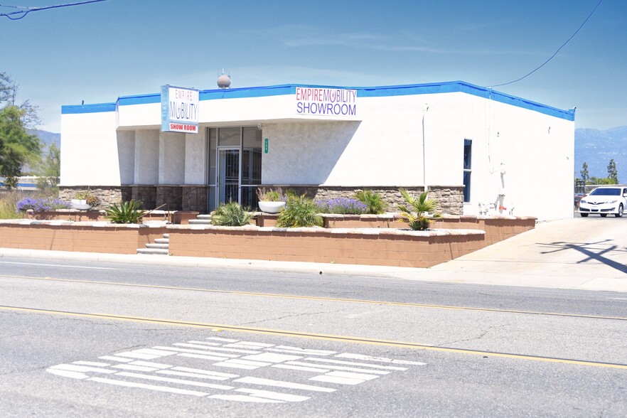 796 N State St, Hemet, CA for lease - Building Photo - Image 1 of 27