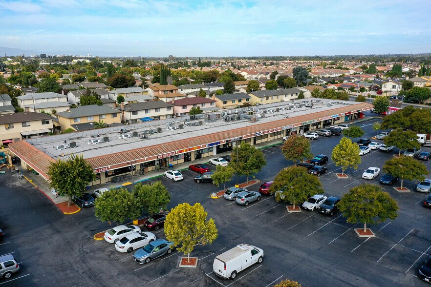 2860 Quimby Rd, San Jose, CA à louer - Photo du bâtiment - Image 2 de 10