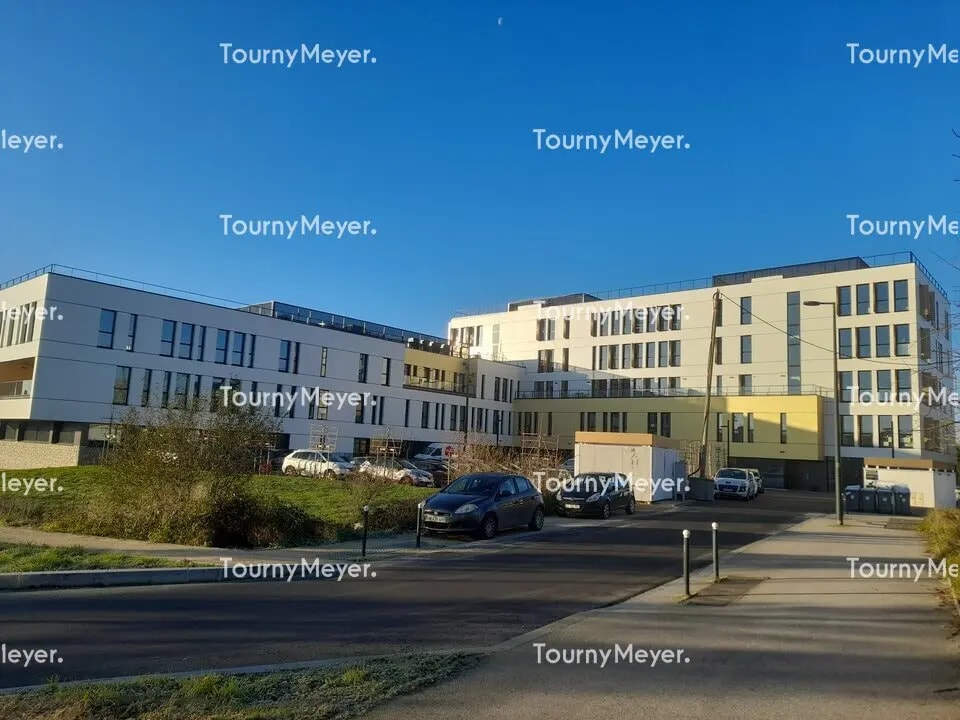 Office in Rennes for lease Primary Photo- Image 1 of 3