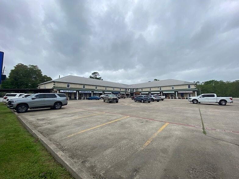24501 Fm-2100, Huffman, TX for lease - Building Photo - Image 2 of 11