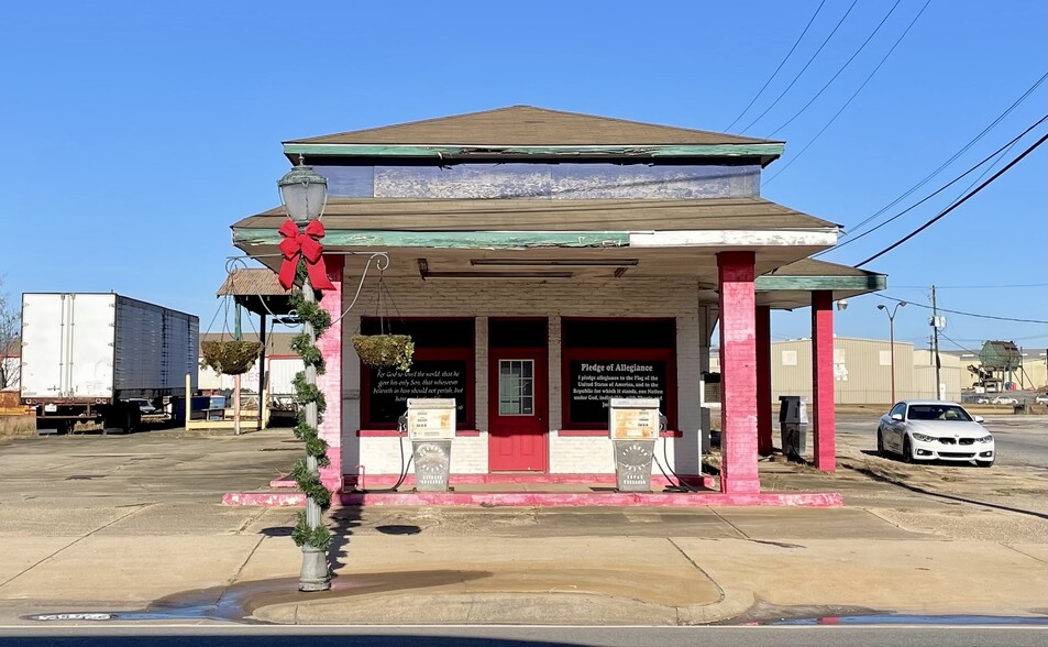 131 Mildred St, Brewton, AL for sale - Building Photo - Image 1 of 1