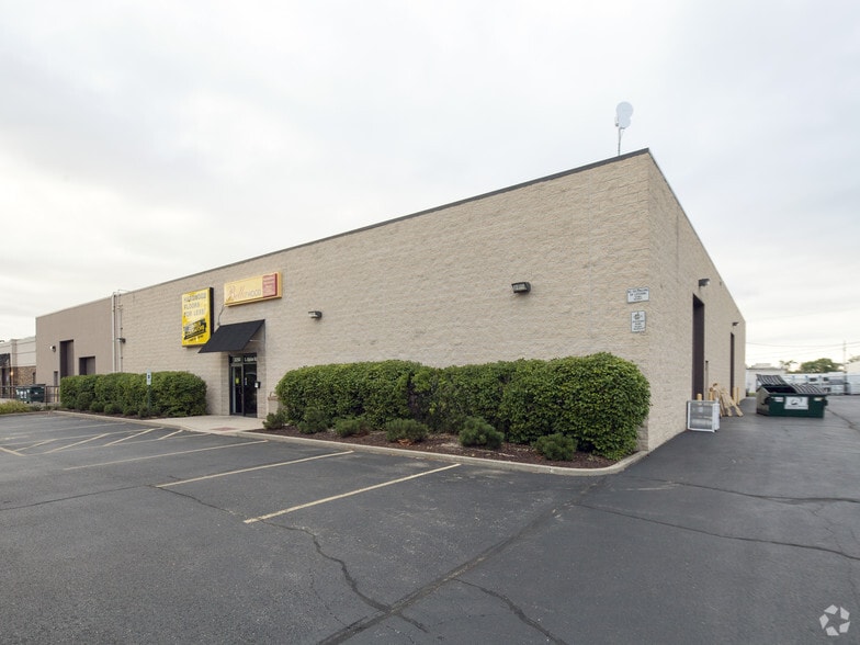 3290 S Alpine Rd, Rockford, IL for lease - Building Photo - Image 2 of 3