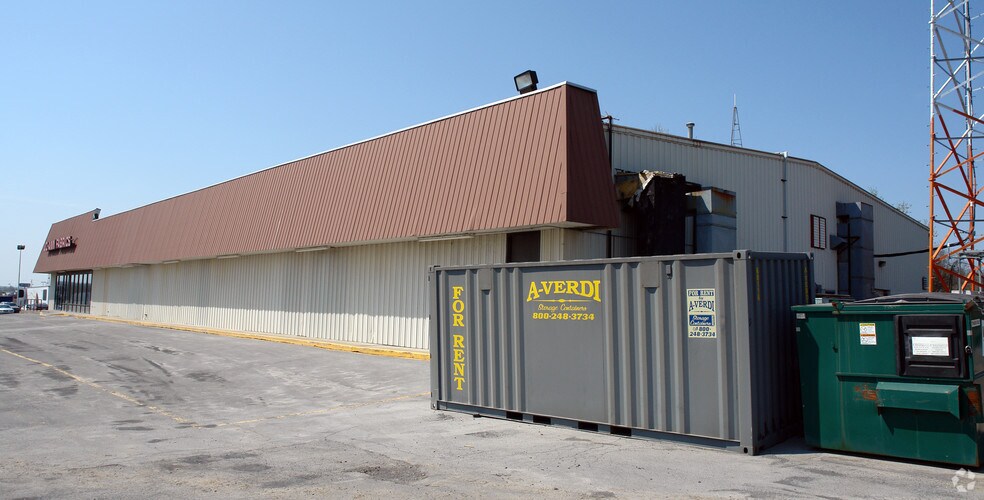 1222 Arsenal St, Watertown, NY à louer - Photo du bâtiment - Image 2 de 2