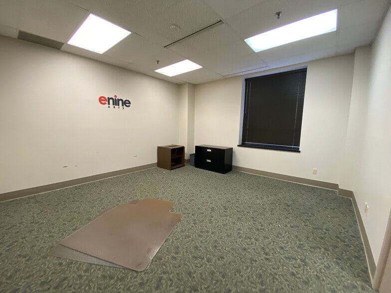 318 Main St, Evansville, IN for lease - Building Photo - Image 2 of 27