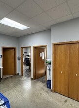 820 Pine St S, Waconia, MN à louer Photo intérieure- Image 1 de 1