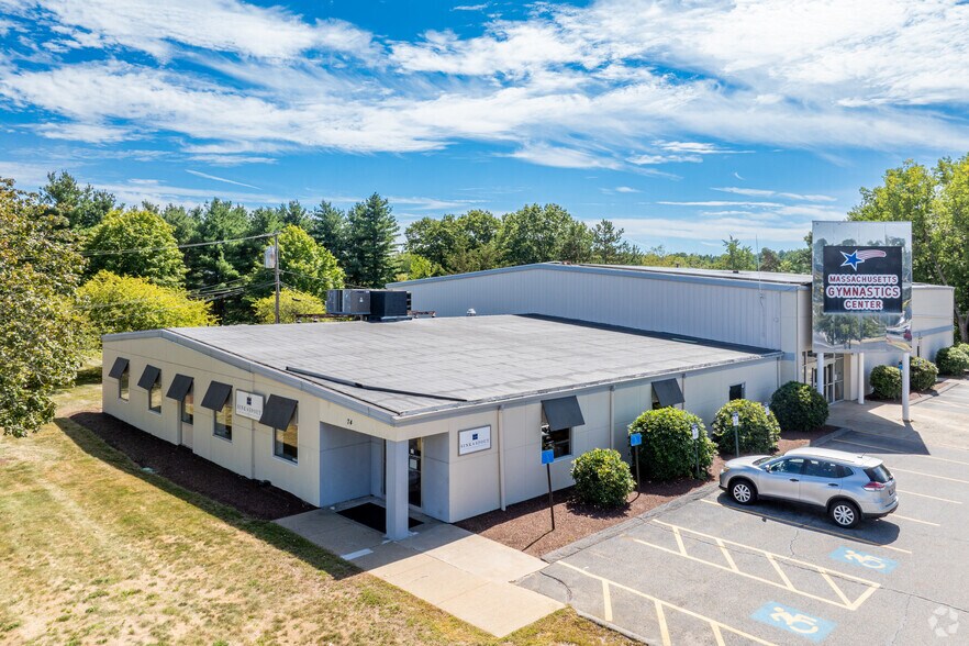 74 Otis St, Westborough, MA à louer - Photo du bâtiment - Image 2 de 4