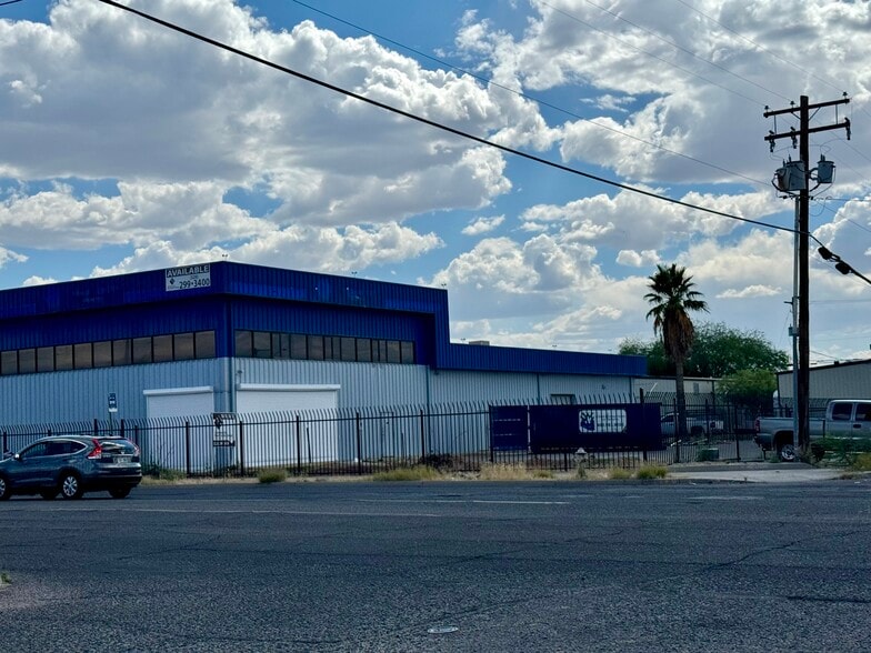 880 E 20th St, Tucson, AZ for lease - Building Photo - Image 3 of 14