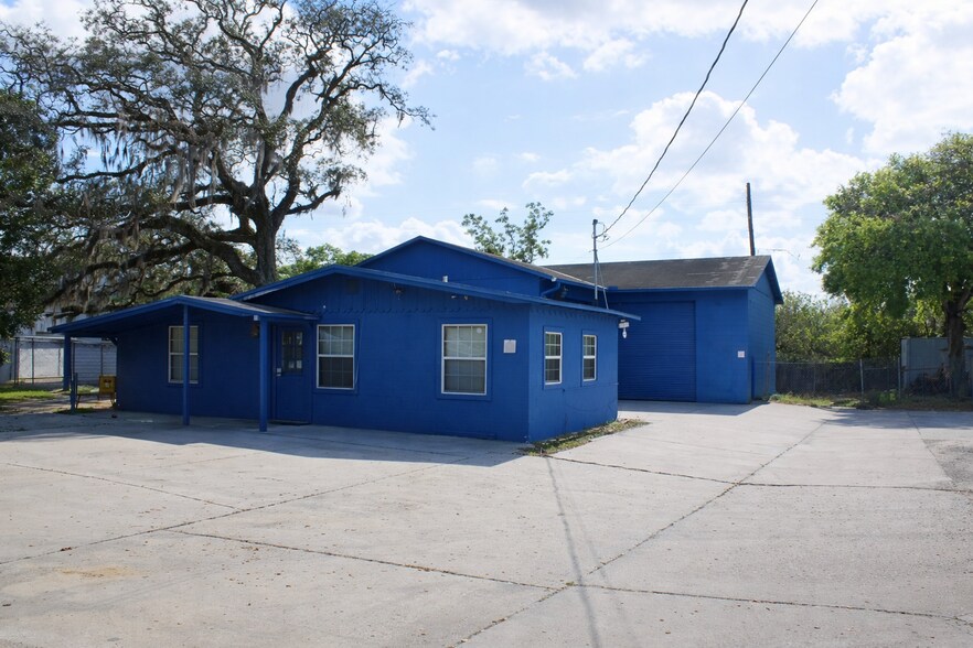 7716 Apopka Blvd, Orlando, FL à vendre - Photo du bâtiment - Image 2 de 6