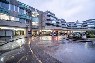 2099 Lougheed Hwy, Port Coquitlam, BC for lease Building Photo- Image 2 of 9