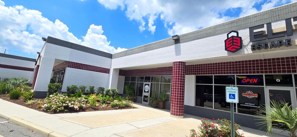 966 Houston Northcutt Blvd, Mount Pleasant, SC for lease - Building Photo - Image 1 of 8
