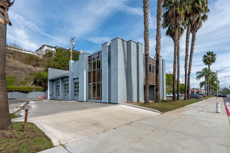 1520 W Coast Hwy, Newport Beach, CA à vendre - Photo du bâtiment - Image 2 de 11