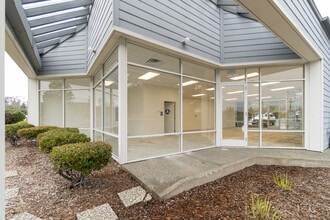 6635 Alhambra Ave, Martinez, CA à louer Photo du bâtiment- Image 1 de 2