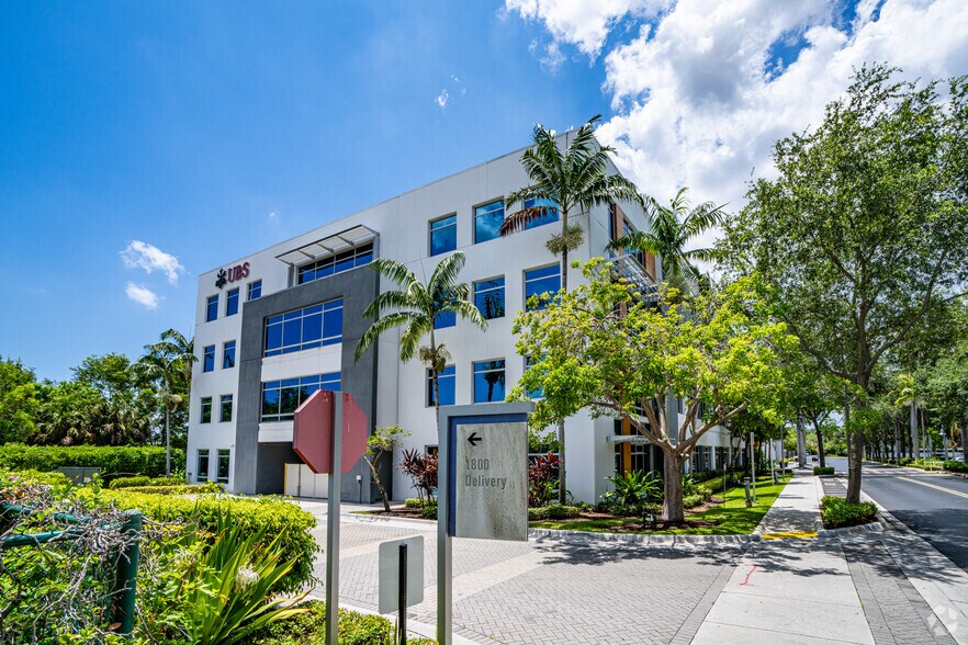1800 N Military Trl, Boca Raton, FL à louer - Photo du bâtiment - Image 2 de 22