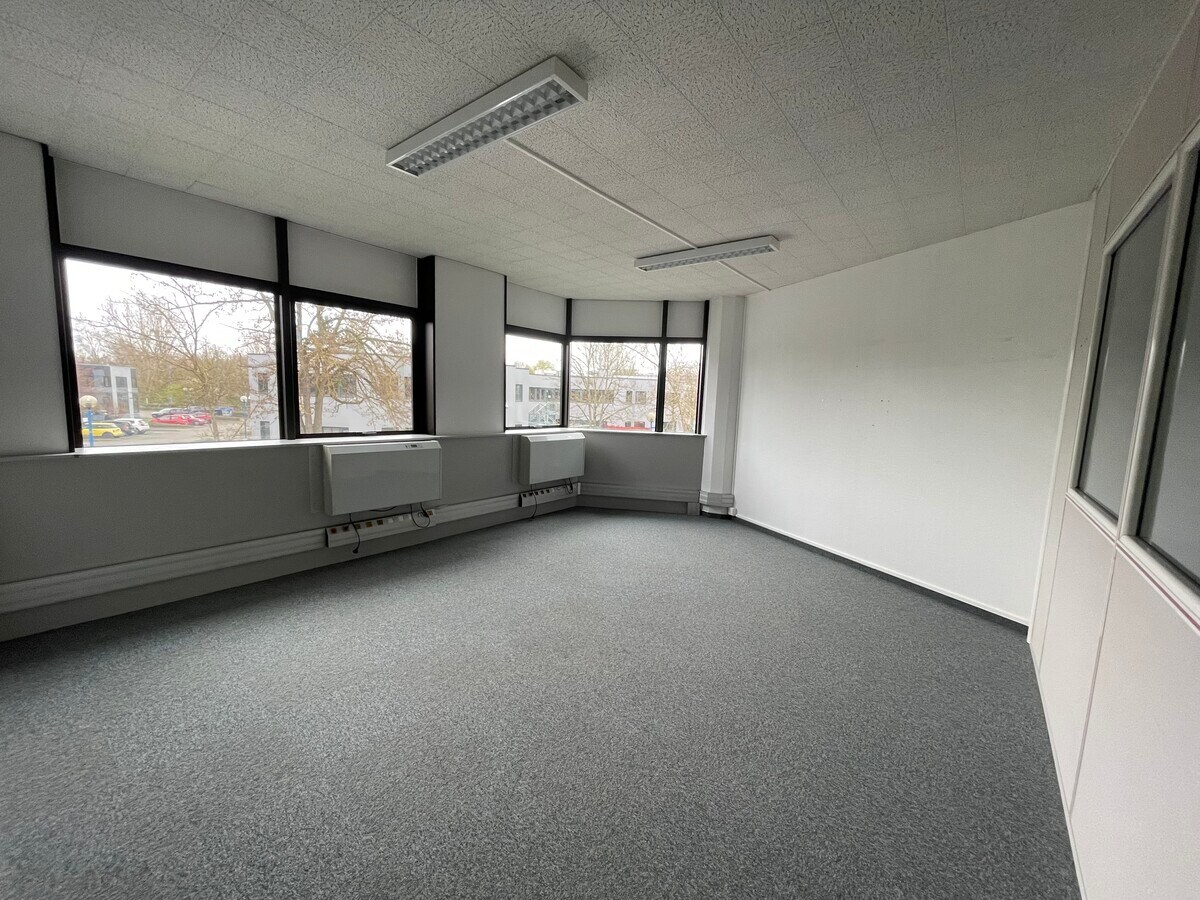 1 Rue Jean Sapidus, Illkirch-Graffenstaden, BR 67400 - - - Interior Photo - Image 1 of 7