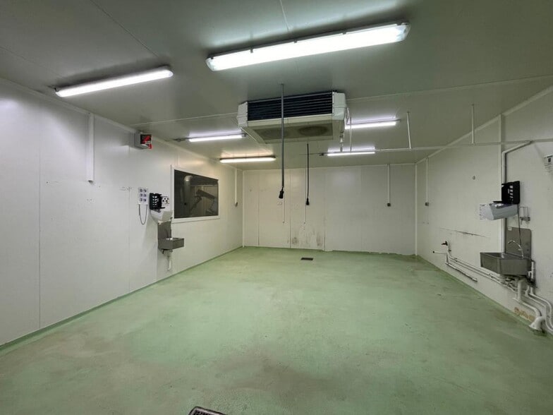 Industrial in Chevilly-Larue for lease - Interior Photo - Image 3 of 6