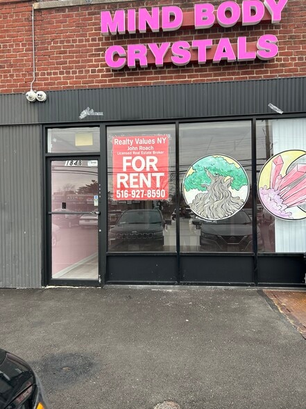182-194 Merritts Rd, Farmingdale, NY for lease - Building Photo - Image 2 of 7