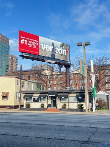 238 14th St, Jersey City, NJ à vendre - Photo du bâtiment - Image 2 de 2