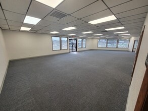 5002-5008 Commercial St SE, Salem, OR for lease Interior Photo- Image 1 of 6