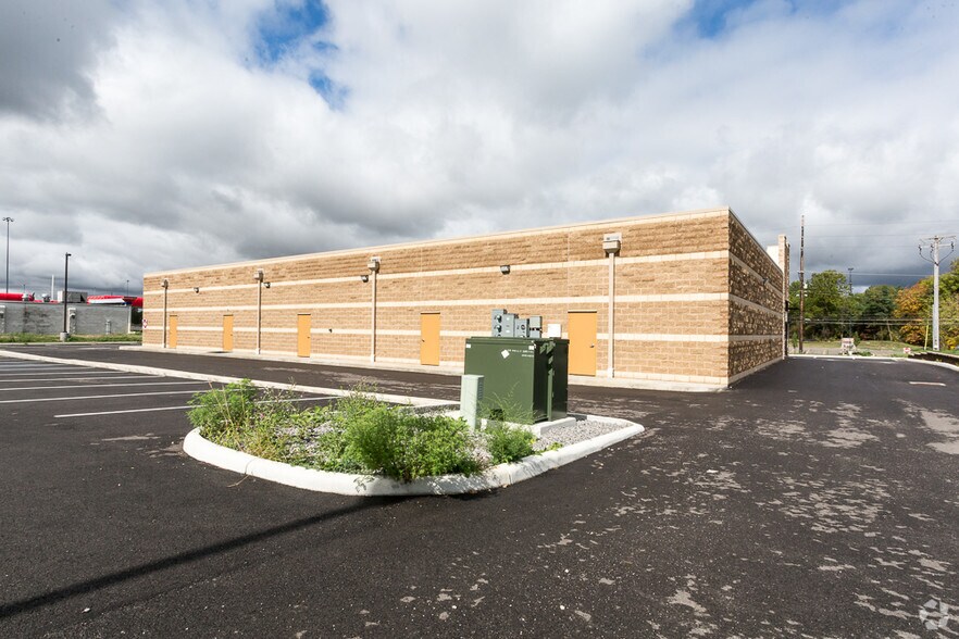 4559 Boardman Canfield Rd, Canfield, OH à louer - Photo du bâtiment - Image 3 de 10