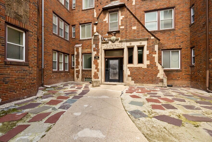 730 Whitmore Rd, Highland Park, MI à vendre - Photo du bâtiment - Image 3 de 3