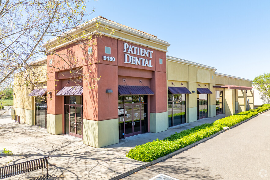 9180 Harbour Point Dr, Elk Grove, CA for lease - Primary Photo - Image 1 of 8