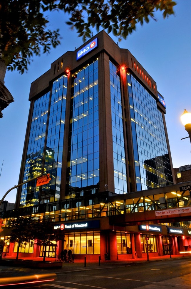 Plus de détails pour 2103 11th Ave, Regina, SK - Bureau à louer