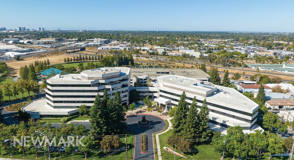 2241 Harvard St, Sacramento, CA à louer - Photo du bâtiment - Image 1 de 12