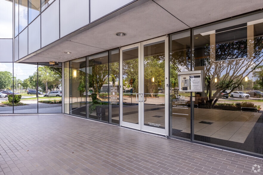 14425 Torrey Chase Blvd, Houston, TX for lease - Building Photo - Image 3 of 24