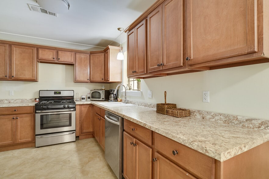 7450 Antioch Rd, Baton Rouge, LA for sale - Building Photo - Image 3 of 14