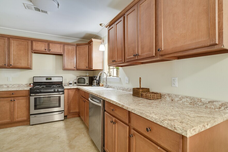 7450 Antioch Rd, Baton Rouge, LA à vendre - Photo du bâtiment - Image 3 de 14