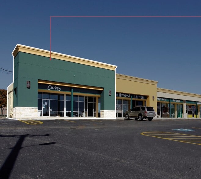 9815 Culebra Rd, San Antonio, TX for lease - Building Photo - Image 2 of 9