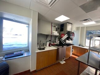 More details for 2299 Elizabeth Lake Rd, Waterford, MI - Retail for Lease