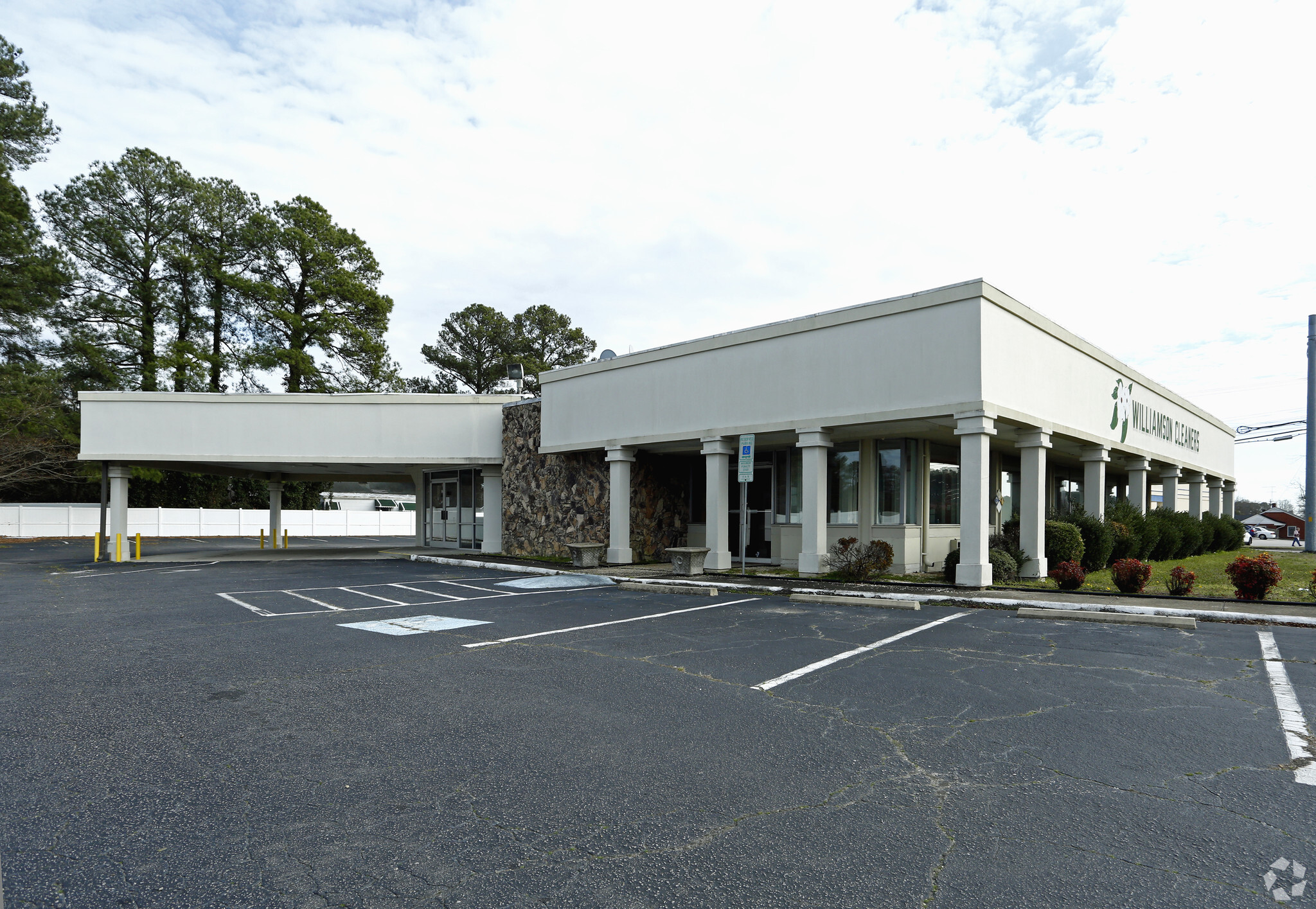 1400 Ward Blvd, Wilson, NC for sale Building Photo- Image 1 of 1